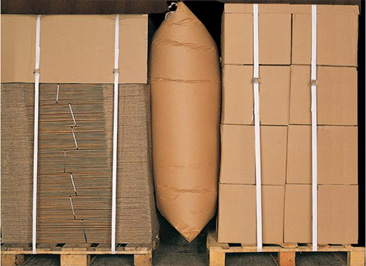 large paper dunnage bag application image between cardboard boxes
